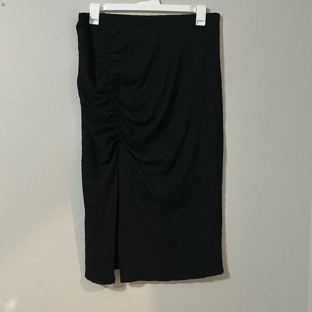 No Boundaries Black Skirt with slit, Never Worn, Size:XL